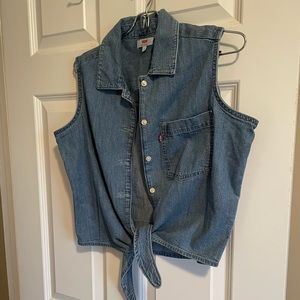 Levi’s button up Jean vest